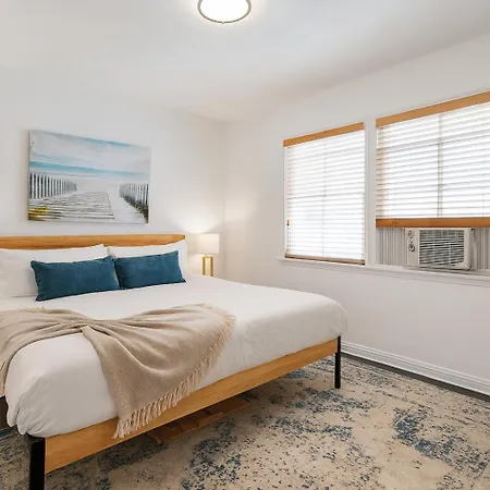 Quaint 1Bd 1Ba Bungalow-3