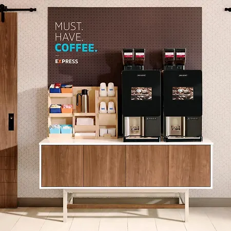 Holiday Inn Express & Suites Chatsworth By Ihg-2