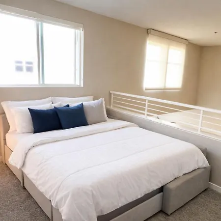 Luxury 2 Bedroom 2 Bathroom With Fitness Center And Pool-3
