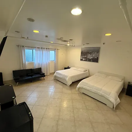 Culver City Hostel-3