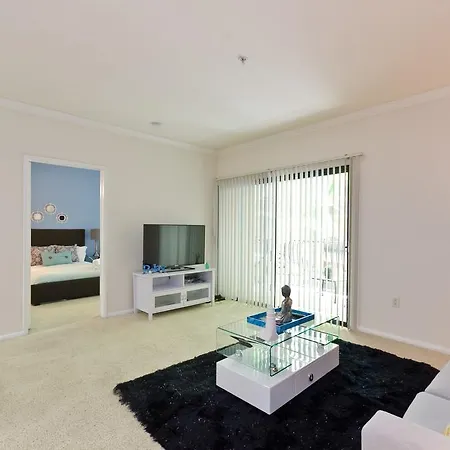 Popular Downtown La Bellagio Resort Suite-3