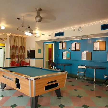Banana Bungalow West Hollywood Hotel & Hostel-2