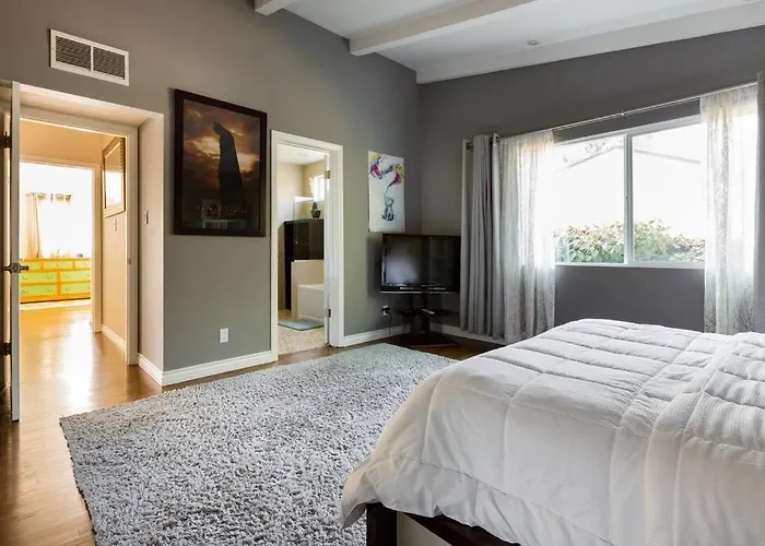La Private Resort Heated Pool & Spa -Huge Backyard Los Angeles com Piscina