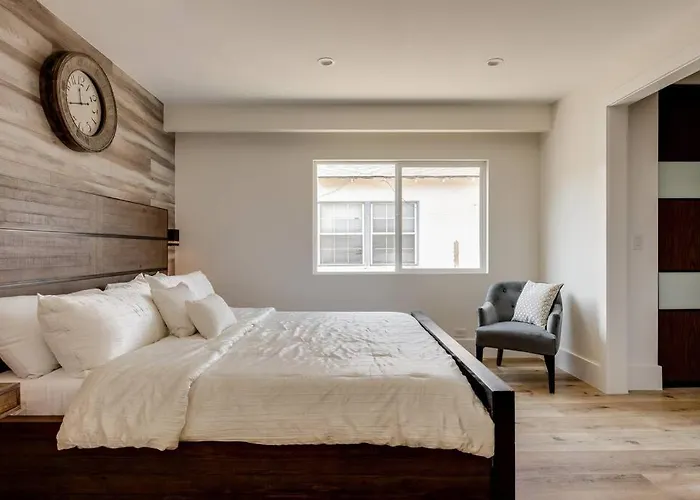 5 Bedroom Villa Los Angeles