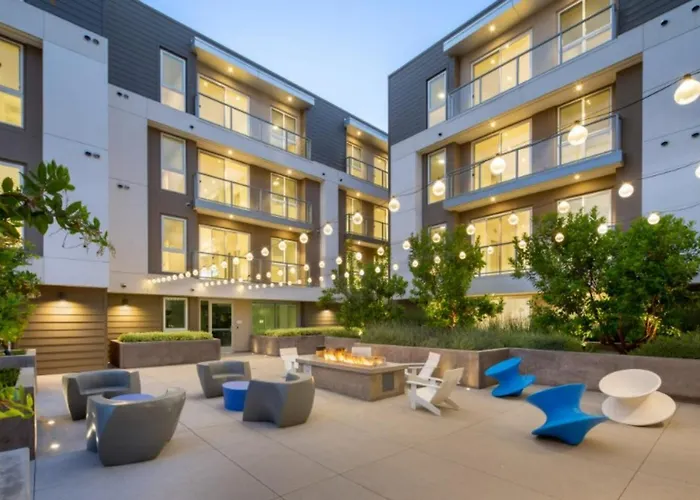 Westchester 2Br W Gym Pool Wd Steps From Bars Lax-458 Los Ángeles admite animales