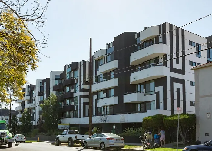 Appartamento Hollywood 2Br W Gym Pool Lounge Nr The 101 Lax-732 Los Angeles