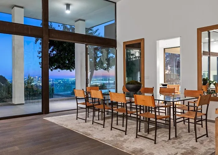 Mid Century Modern Villa In Trousdale With Tennis Los Angeles