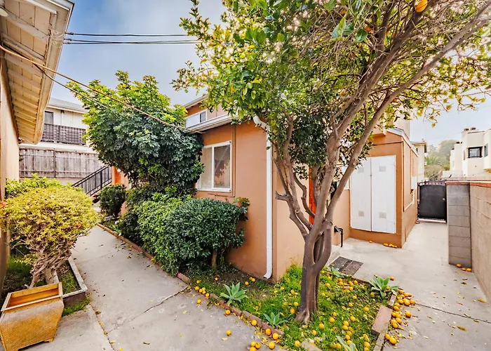 Spacious Two Bedroom in Santa Monica #E Los Ángeles