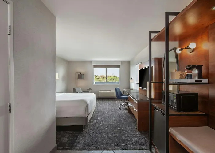 Four Points By Sheraton Los Angeles Westside